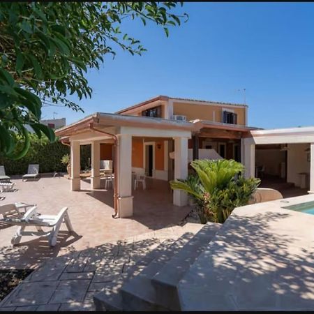 Villa Con Piscina Al Mare Онина Екстериор снимка